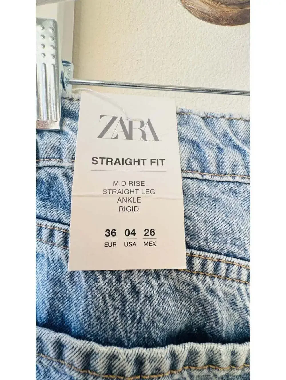 Zara Mid Rise Straight Leg Ankle Jeans Size US 4